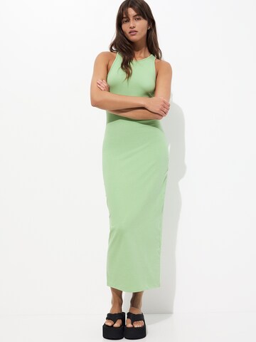 Robe Pull&Bear en vert : devant