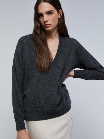 Scalpers Pullover in Grau