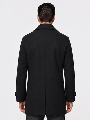 ALLTHEMEN Winter Coat 'Winterglanz' in Black