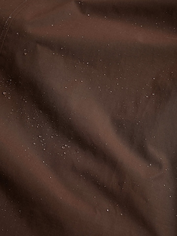 Seasalt Cornwall Välikausitakki värissä ruskea