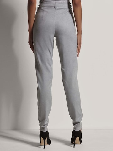 Coupe slim Pantalon MADELEINE en gris