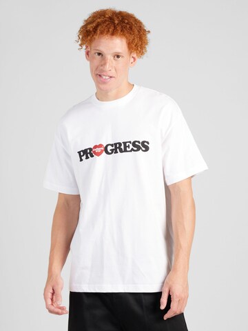Carhartt WIP Тениска 'Heart Progress' в бяло: отпред