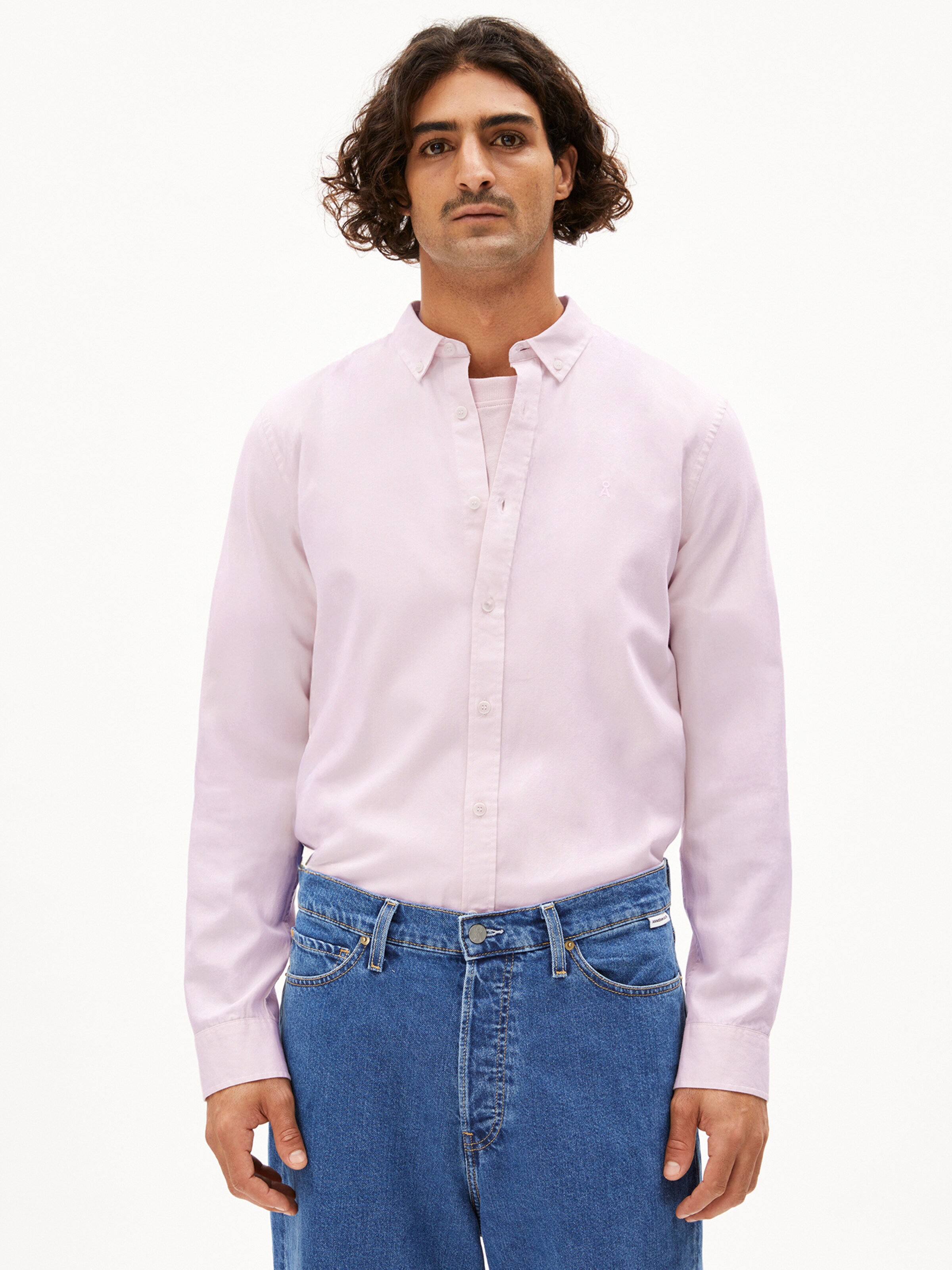 Coupe regular Chemise 'QUAASA' ARMEDANGELS en rose : devant