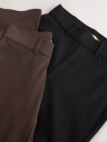 Bootcut Jeggings di Next in marrone