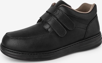 Tiestra Boots in Black: front