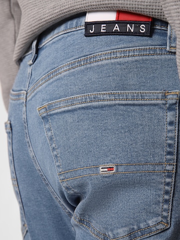 Coupe slim Jean 'Austin' Tommy Jeans en bleu