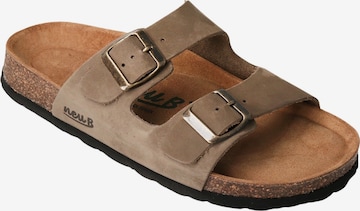 Zoccoletto 'Bavaria' di Neu-B in verde: frontale