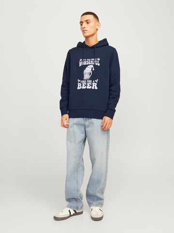 JACK & JONES Sweatshirt i blå