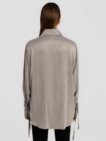 Camicia da donna 'Vena' di mandragora in grigio