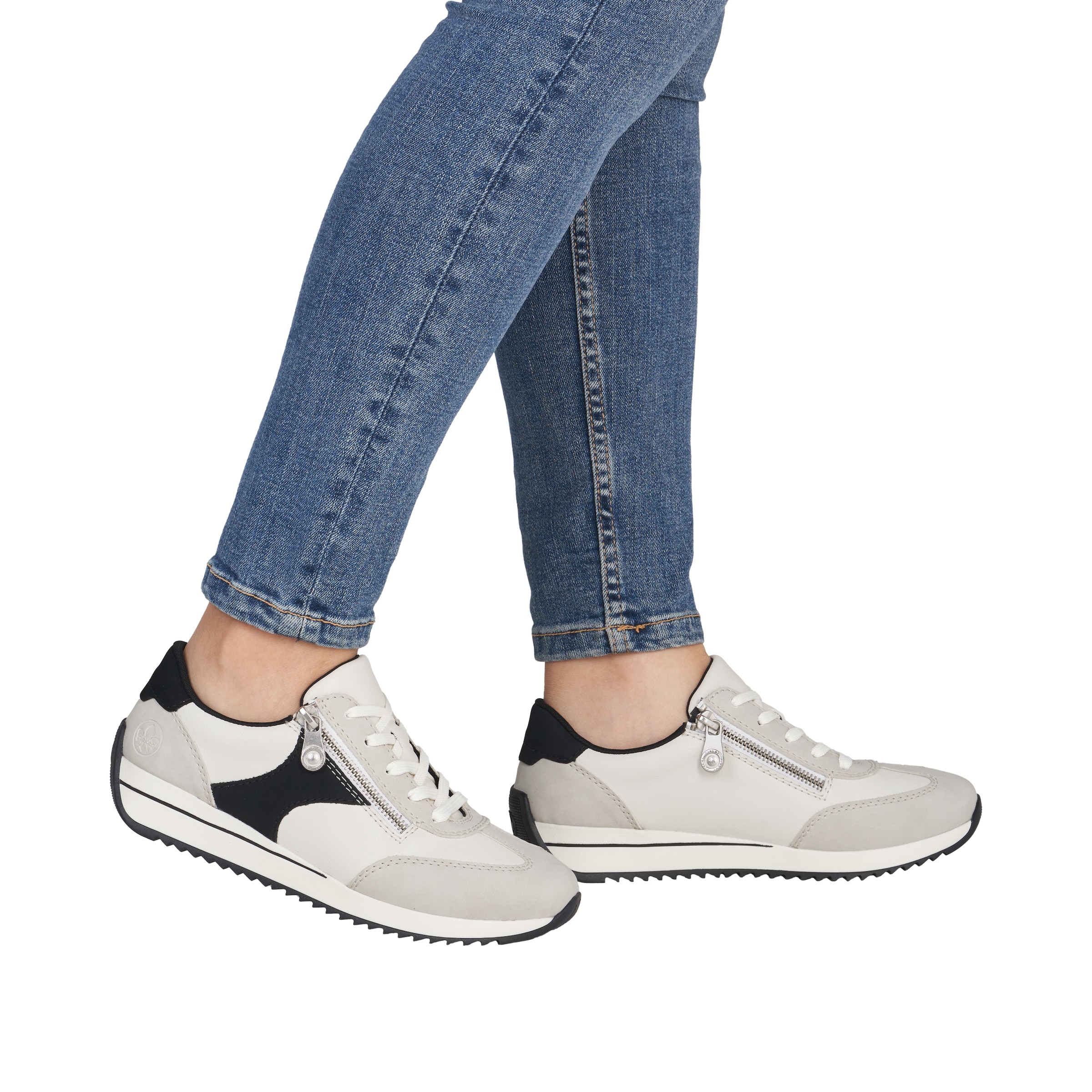 Baskets basses Rieker en gris