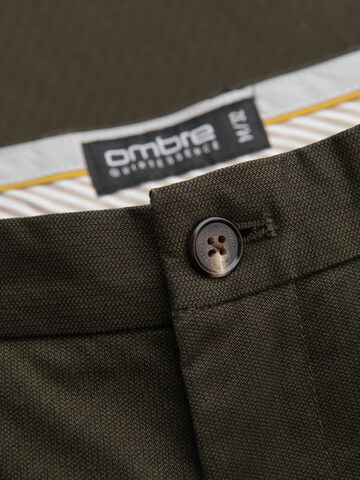 Ombre Regular Chino 'Quintessence' in Groen