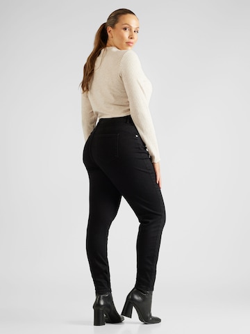 ABOUT YOU Curvy Skinny Farkut 'Helena' värissä musta