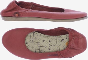 Softinos Flats & Loafers in 39 in Red: front
