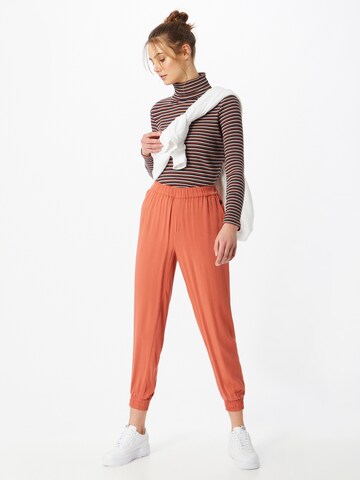 Iriedaily Tapered Hose 'Civic' in Rot