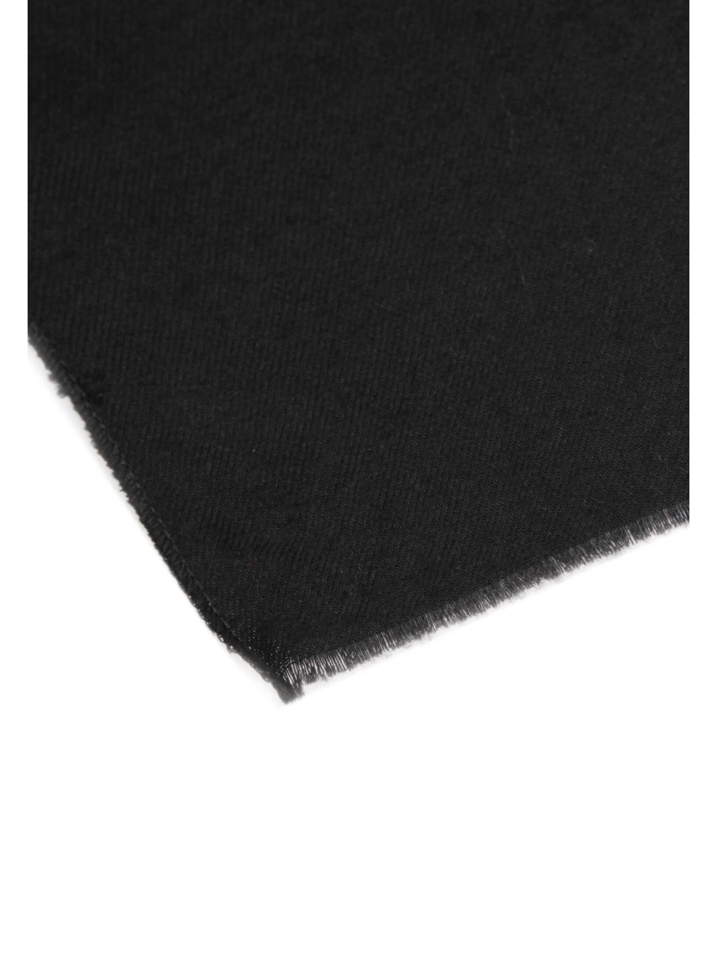 SAMAYA Scarf in Black