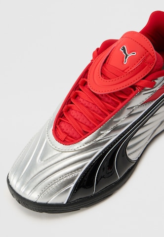 PUMA Низкие кроссовки 'V-S2 Goalgetter' в Серебристый