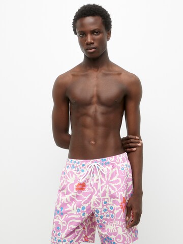Pull&Bear Board Shorts in Pink: front
