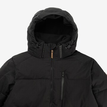 Travelin Winter Jacket 'Larsen' in Black