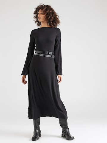 Monki Šaty – černá: přední strana