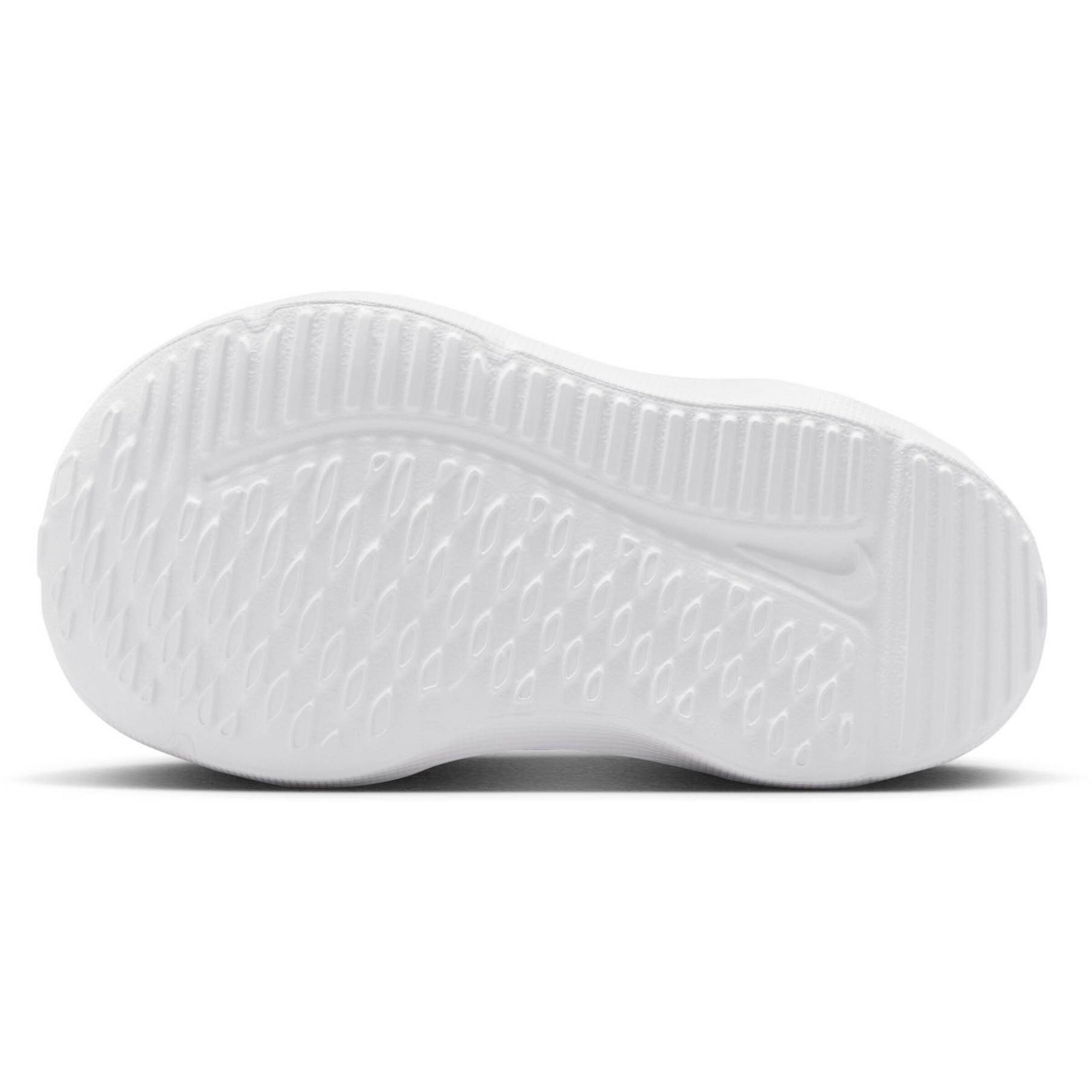 NIKE Sneakers 'Cosmic Runner' in Beige