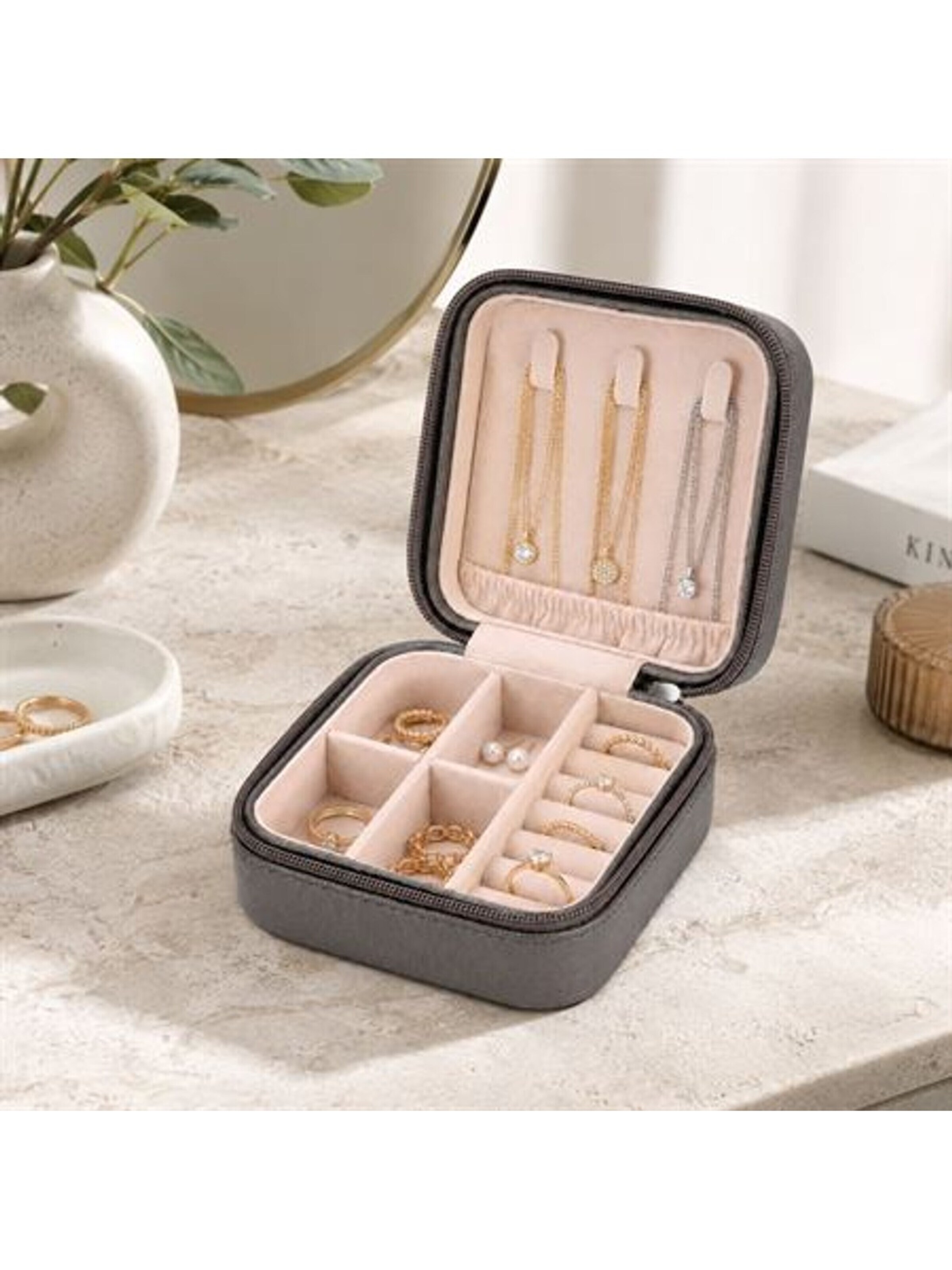 Portagioie di UNIQ Beauty in grigio