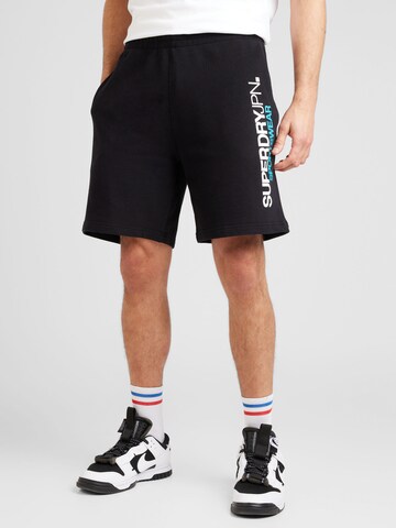 Loosefit Pantaloni de la Superdry pe negru: față