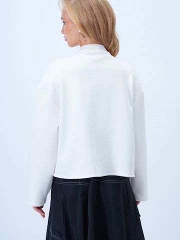 Trend Alaçatı Stili Φθινοπωρινό και ανοιξιάτικο μπουφάν σε μπεζ