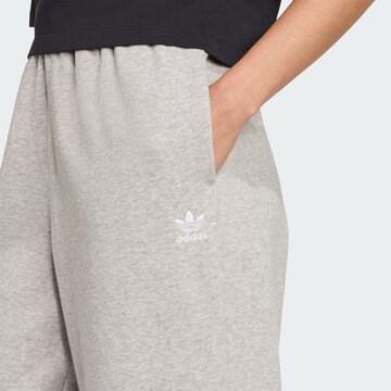 ADIDAS ORIGINALS Wide Leg Hose 'Essentials' in Grau