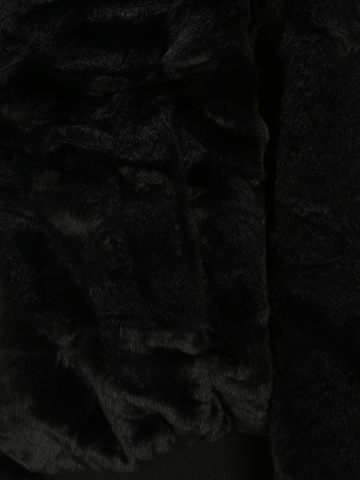 Vero Moda Petite Between-Season Jacket 'SONJAMIE' in Black