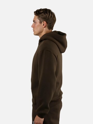 HEFTYKA Zip-Up Hoodie in Brown