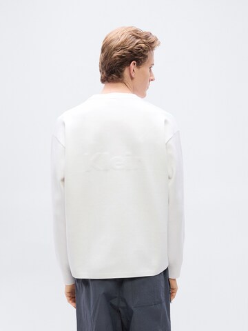 Calvin Klein Jeans Μπλούζα φούτερ σε λευκό: πίσω