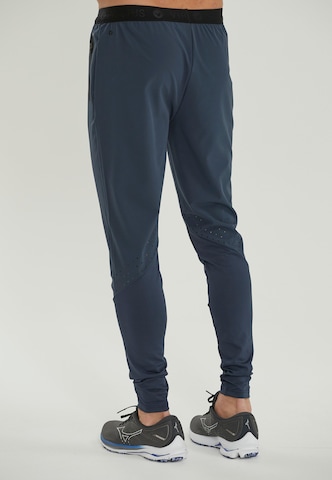 Effilé Pantalon de sport 'BLAG V2 M Hyper' Virtus en bleu