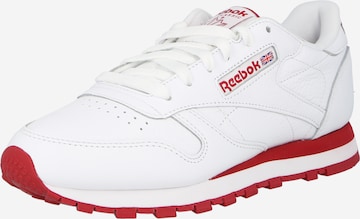 Baskets basses 'Classic' Reebok en blanc : devant