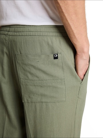 TOM TAILOR DENIM - Loosefit Pantalón en verde