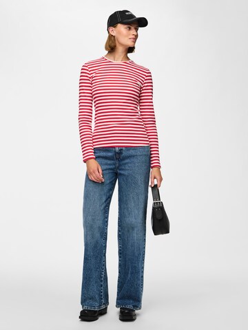 Maglietta 'PCRuka' di PIECES in rosso