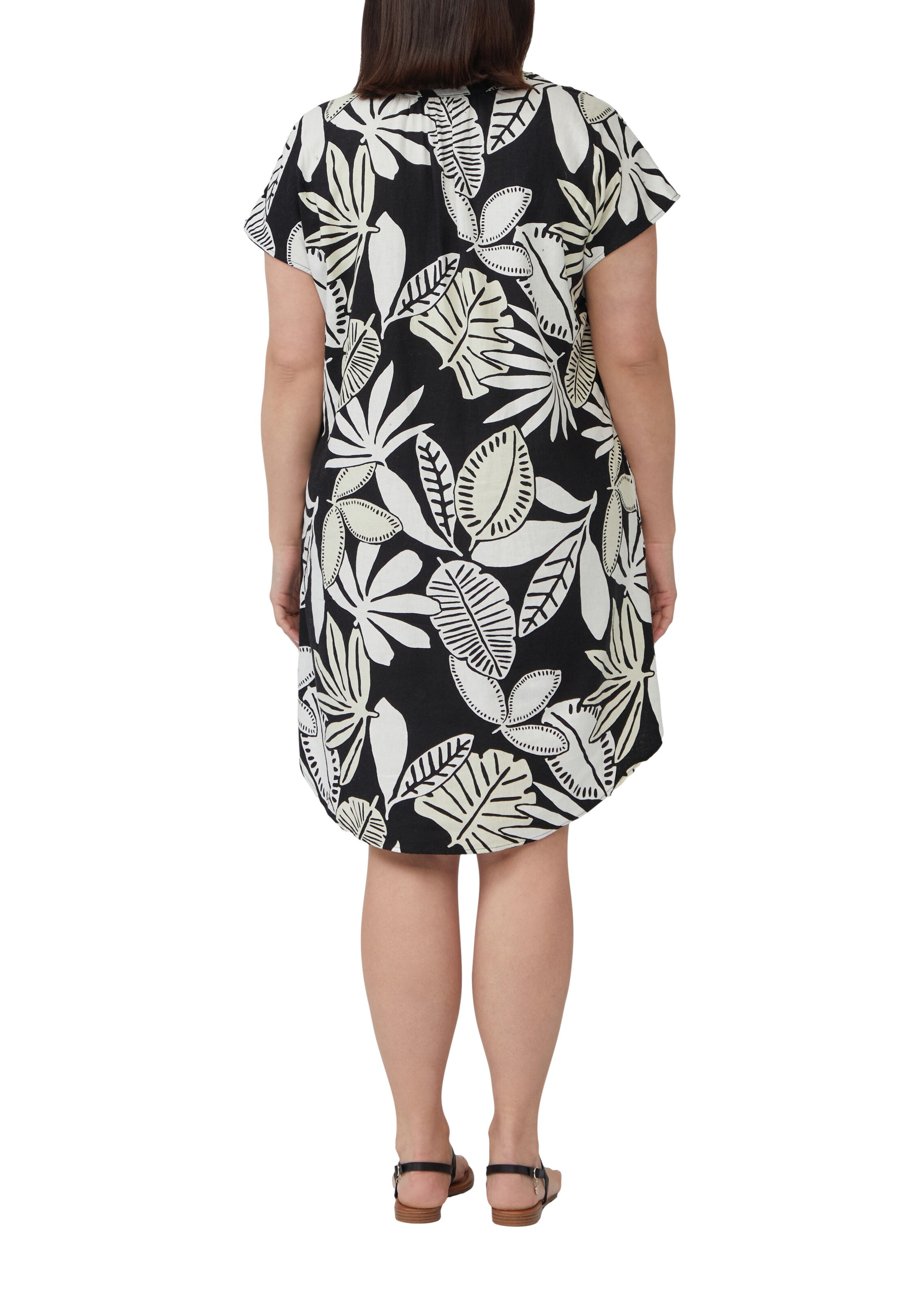 s.Oliver Red Label Plus Kleid in Schwarz