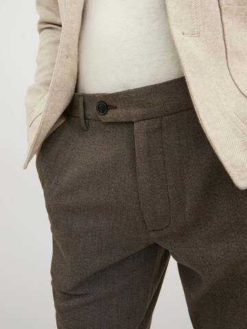 Slimfit Pantaloni chino 'Marco Connor' di JACK & JONES in marrone