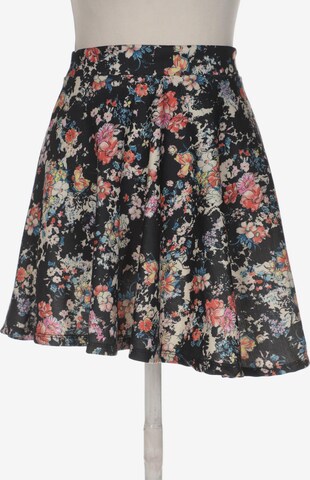 Bershka Skirt in L in Black: front