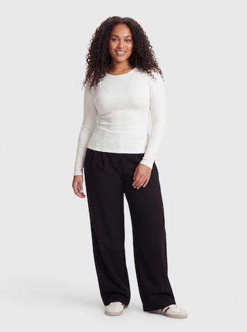 everly® - Pierna ancha Pantalón en negro