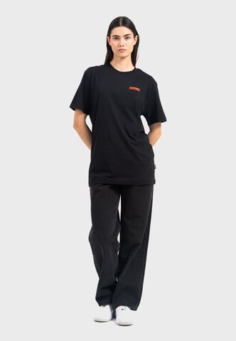 Oldskull Shirt 'Retro Pixel Lady' in Black