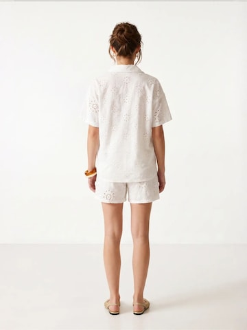 Tenue d'intérieur Happiness İstanbul en blanc