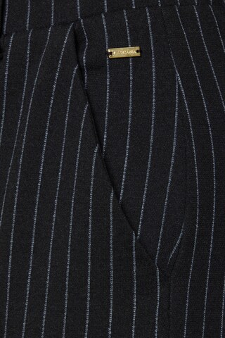 Regular Pantaloni de la LASCANA pe negru