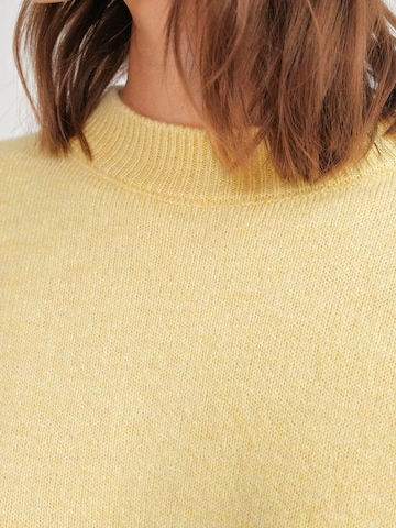 MixRay - Pullover 'Pullover' em amarelo