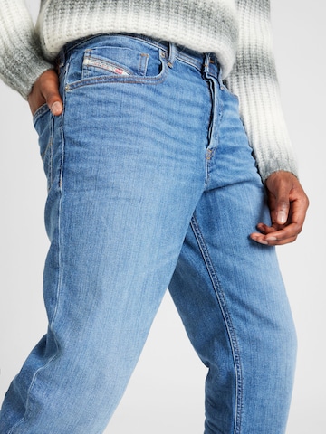 DIESEL Regular Jeans 'D-FINITIVE' in Blauw