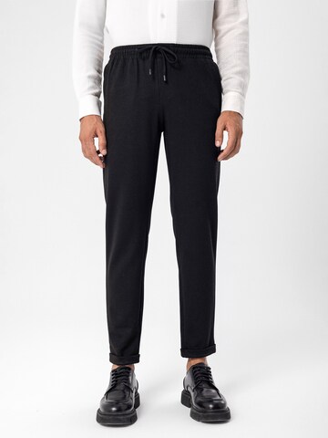 Slimfit Pantaloni di Antioch in nero