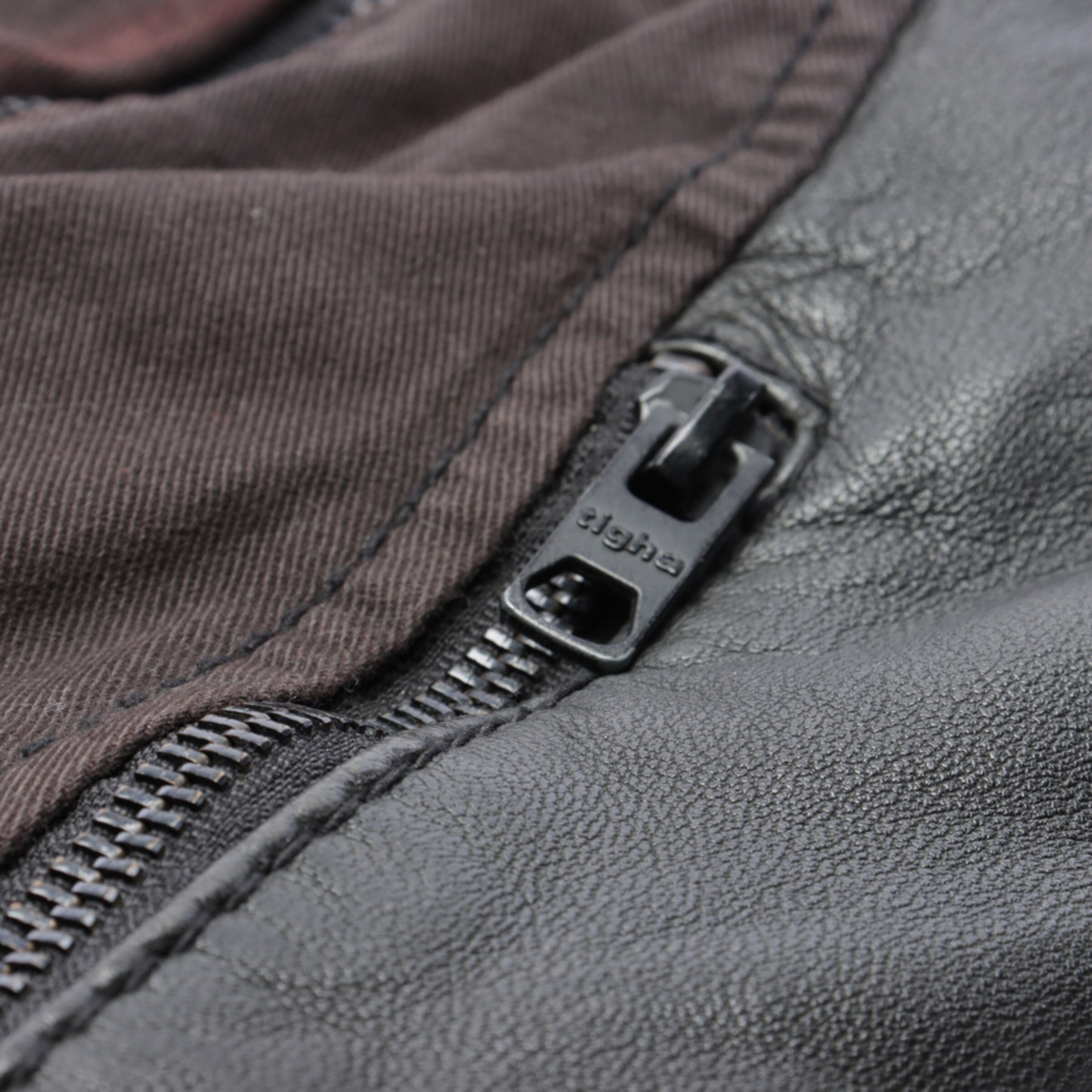 tigha Jacket & Coat in S in Black