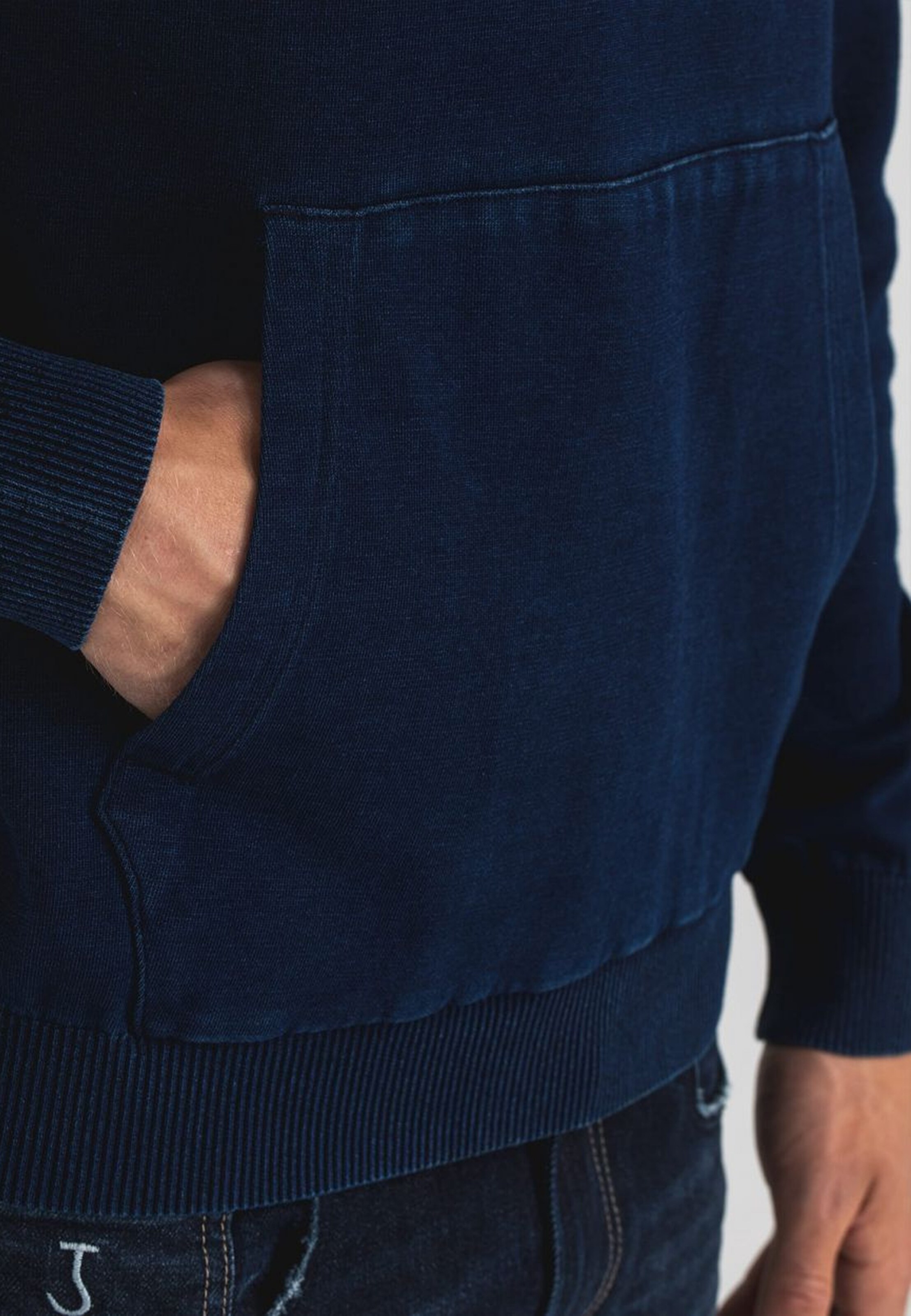 Männer Sweat Butcher of Blue Kapuzensweatshirt in Indigo - FL18858 Männer Sweat Butcher of Blue Kapuzensweatshirt in Indigo - FL18858