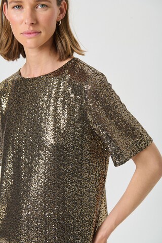 Part Two - Blusa em ouro