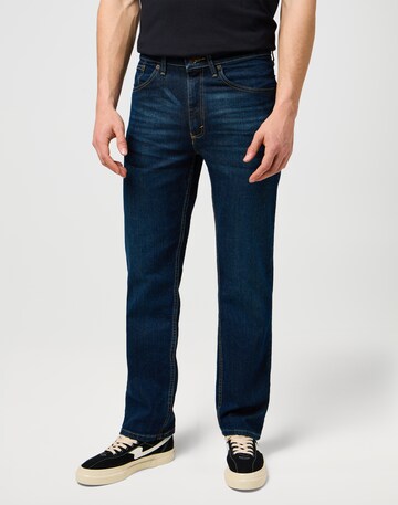 WRANGLER Regular Jeans in Blue: front