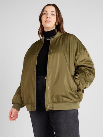 River Island Plus Between-Season Jacket in Green: front